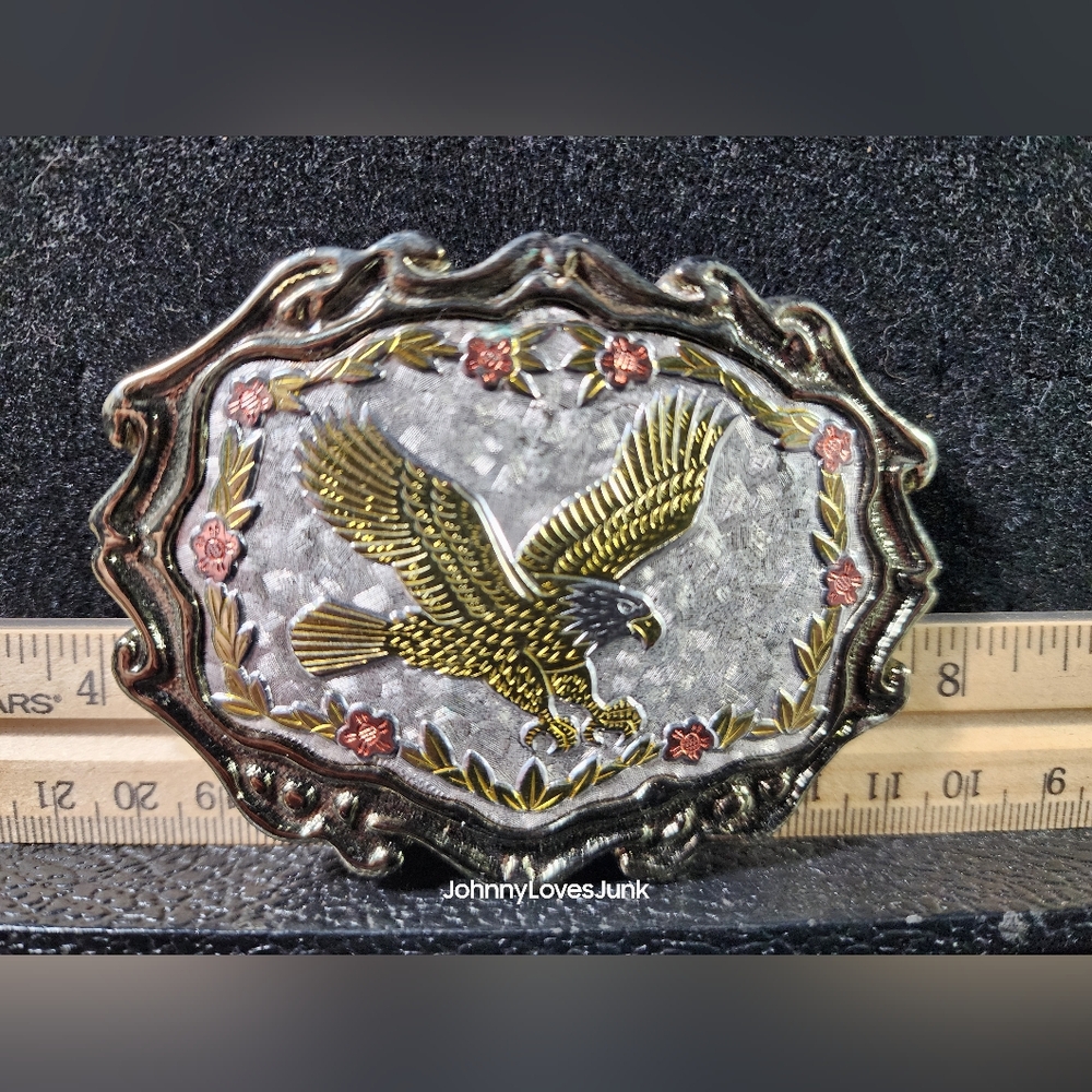 Vintage Flying Eagle Engraved Belt Buckle  Patriotic Theme Used Great Shape